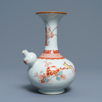 A Chinese Dutch-decorated Kakiemon-style kendi, Qianlong