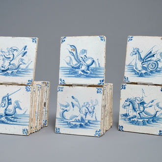 35 carreaux en faïence de Delft en bleu et blanc à décor de monstres marins et de navires, Gand, 17ème