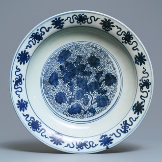 A large Chinese blue and white 'grapevine' dish, Jiajing