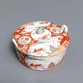 A Dutch Delft doré chinoiserie landscape butter tub and cover, 18th C.