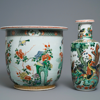 A large Chinese famille verte jardinière and a rouleau vase, 19th C.