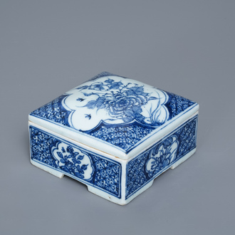 A square Chinese blue and white box and cover, Ming