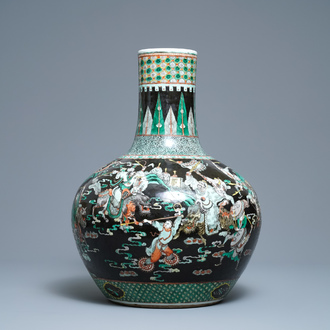 A Chinese famille verte black-ground 'war scene' vase, 19th C.