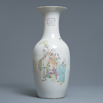 Un vase en porcelaine de Chine qianjiang cai, 19/20ème