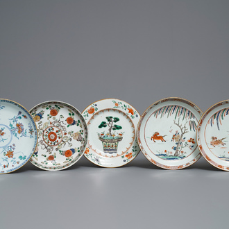 Five Chinese famille verte and doucai plates, Kangxi