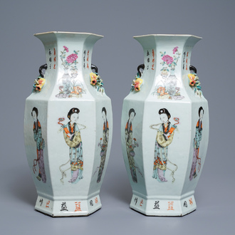 Une paire de vases de forme hexagonale en porcelaine de Chine qianjiang cai, 19/20ème