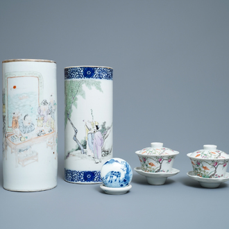 Une collection variée en porcelaine de Chine qianjiang cai et famille rose, 19ème/20ème siècle