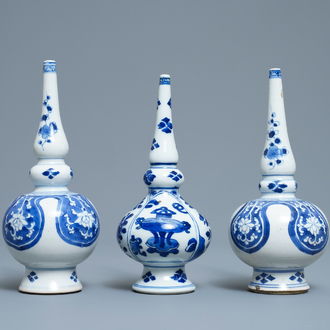 Three Chinese blue and white rosewater sprinklers for the Islamic market, Kangxi