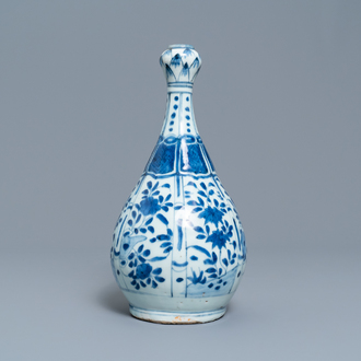 A Chinese blue and white vase with floral design, Wanli