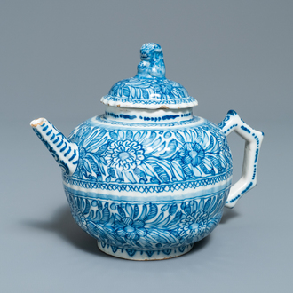 A ribbed Dutch Delft blue and white teapot and cover, 18th C.