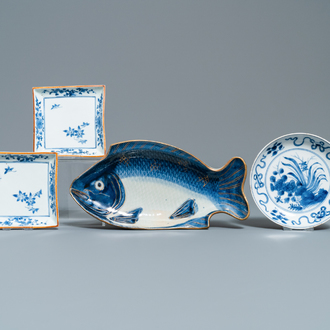 Quatre coupes en porcelaine de Japon en bleu et blanc, 17/18ème