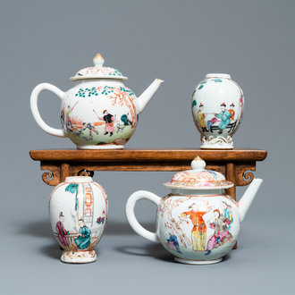 Deux théières et deux boîtes à thé en porcelaine de Chine famille rose, Qianlong