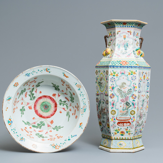 Un vase et un bol en porcelaine de Chine famille rose, 19ème
