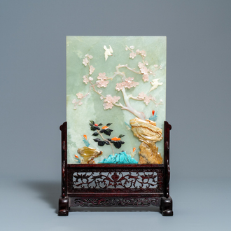 A Chinese inlaid hardstone table screen, 19/20th C.