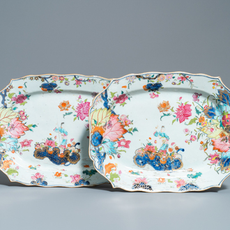 A pair of Chinese famille rose 'Tobacco leaf' dishes, Qianlong