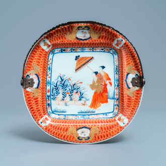 A Chinese Imari-style tray after Cornelis Pronk: 'Dames au parasol', Qianlong