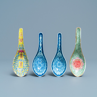 Four Chinese blue and white and famille rose spoons, 19th C.