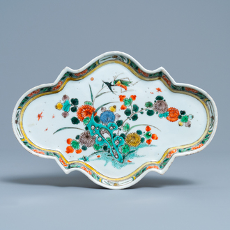 A rare Chinese famille verte tray on four feet, Kangxi