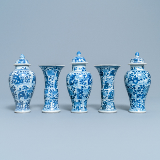 A Chinese blue and white five-piece garniture, Vung Tau Cargo, Kangxi