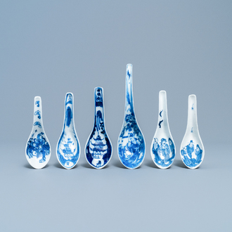 Six Chinese blue and white spoons with figures and pagoda, 19/20th C.