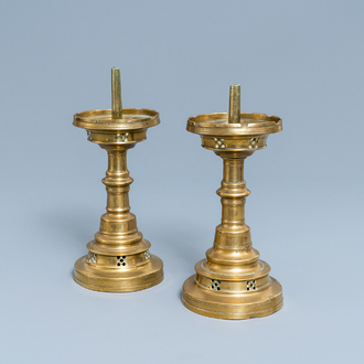 A pair of Flemish or Dutch bronze candlesticks, 15/16th C.
