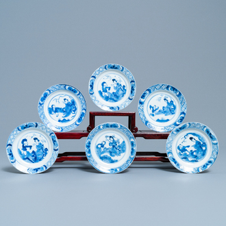 Six coupelles en porcelaine de Chine en bleu et blanc, Kangxi