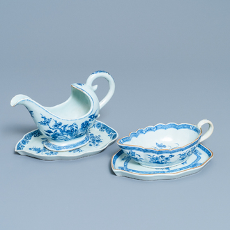 Two Chinese blue and white sauce boats on stands, Qianlong