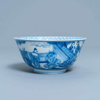 Een Chinese blauw-witte kom met decor van figuren in een landschap, Kangxi merk en periode