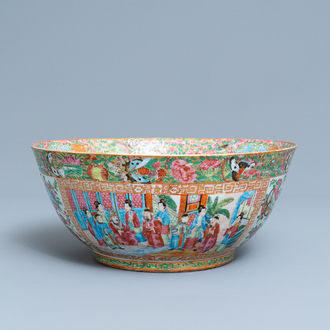 A Chinese Canton famille rose bowl, 19th C.