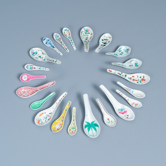 21 various Chinese spoons, 19/20th C.