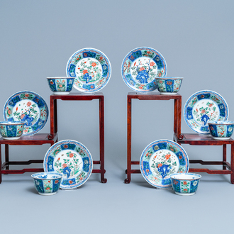 Six tasses et soucoupes en porcelaine de Chine famille verte, Kangxi