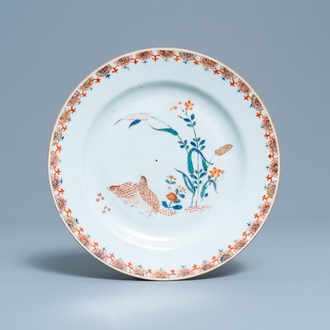 Een fijn Chinees Kakiemon-stijl bord met kwartels, Qianlong