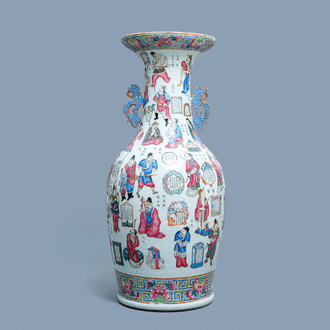 Un grand vase en porcelaine de Chine famille rose à décor 'Wu Shuang Pu', 19ème