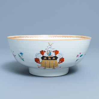 A Chinese famille rose armorial bowl, Qianlong