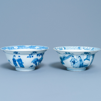 Twee Chinese blauw-witte kommen, Kangxi