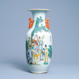 A Chinese qianjiang cai vase with musicians and scholars, 19/20th C.