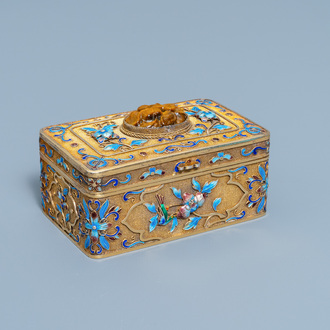 A Chinese enamelled silver-gilt rectangular box and cover, 20th C.