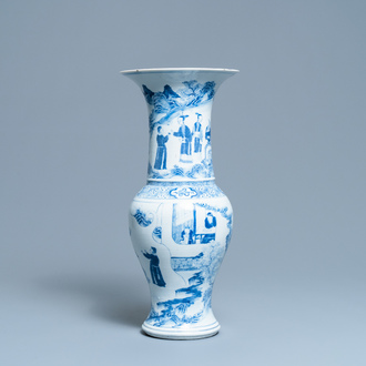 Een Chinese blauw-witte yenyen vaas met verhalend decor, 19e eeuw