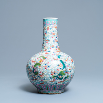 A Chinese famille rose bottle vase with dragons, 19th C.