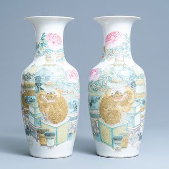 A pair of Chinese qianjiang cai vases with antiquities and buddhist lions, 19/20th C.