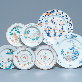 Deux plats et cinq assiettes en porcelaine de Chine, Kangxi/Qianlong