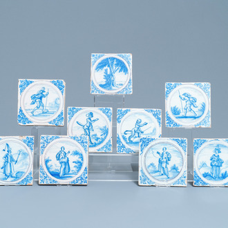 Neuf carreaux en bleu, blanc et manganèse en faïence de Montpellier, France, 17ème