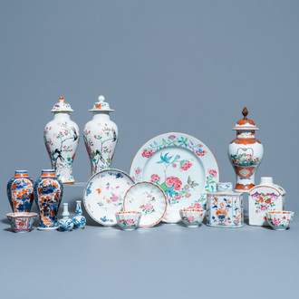 A varied collection of Chinese porcelain wares, Kangxi/Qianlong