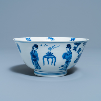 Un bol en porcelaine de Chine en bleu et blanc à décor de longues dames, marque 'Qi Zhen Ru yu', Kangxi