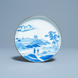 A Chinese blue and white Vietnamese market 'Bleu de Hue' plate, 19th C.