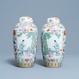 A pair of Chinese famille rose covered jars, Qianlong mark, Republic