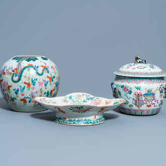 A Chinese famille rose jar, a kamcheng and a footed bowl, 19th C.