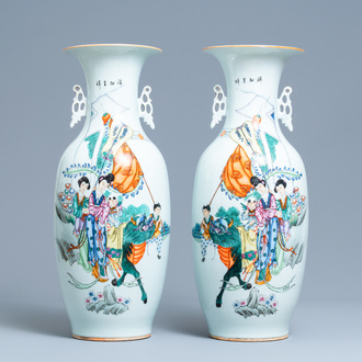 Une paire de vases en porcelaine de Chine famille rose, 19/20ème