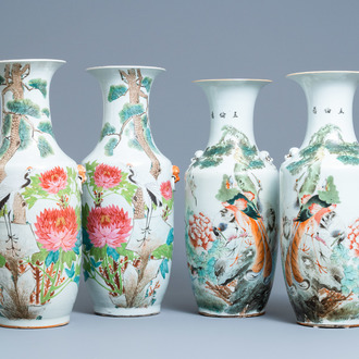 Deux paires de vases en porcelaine de Chine qianjiang cai, 19/20ème