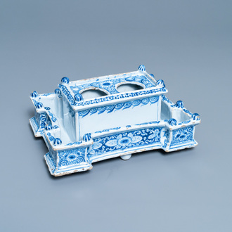 A large blue and white Delft-style inkwell, Nurnberg faience, Germany, 18th C.